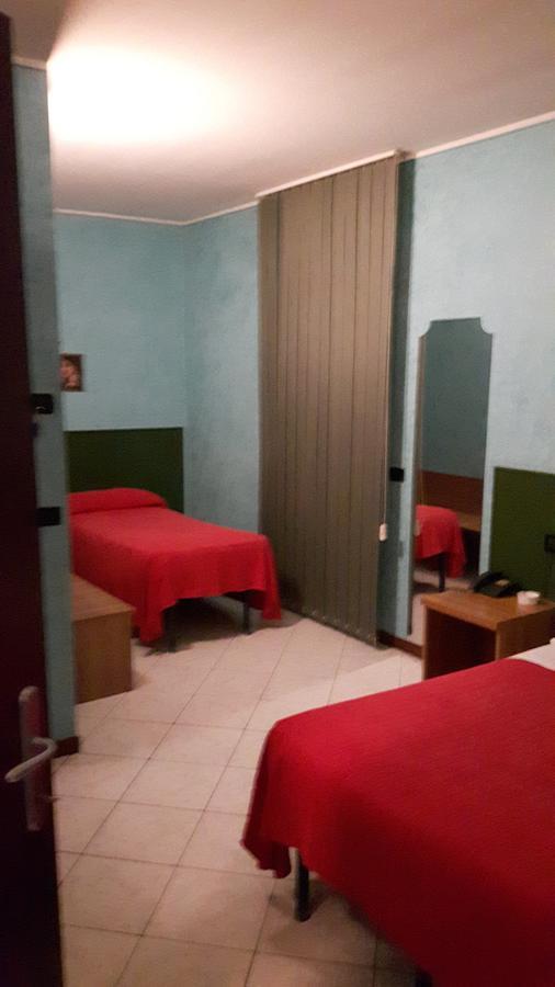 Hotel Armida Castenedolo ภายนอก รูปภาพ