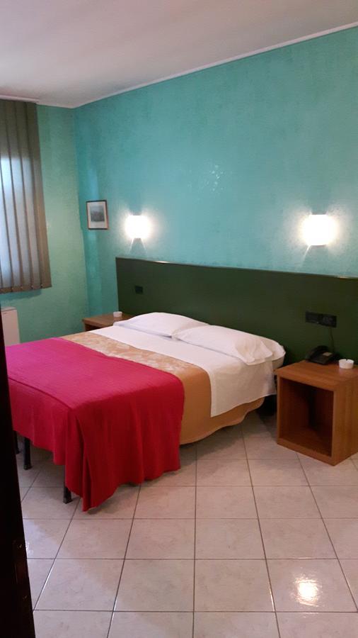 Hotel Armida Castenedolo ภายนอก รูปภาพ