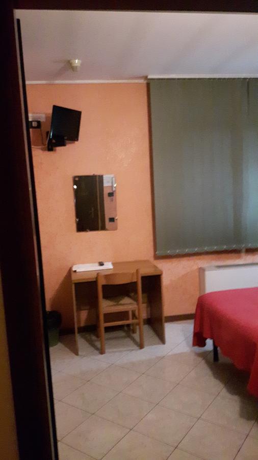 Hotel Armida Castenedolo ภายนอก รูปภาพ