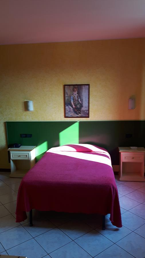 Hotel Armida Castenedolo ภายนอก รูปภาพ